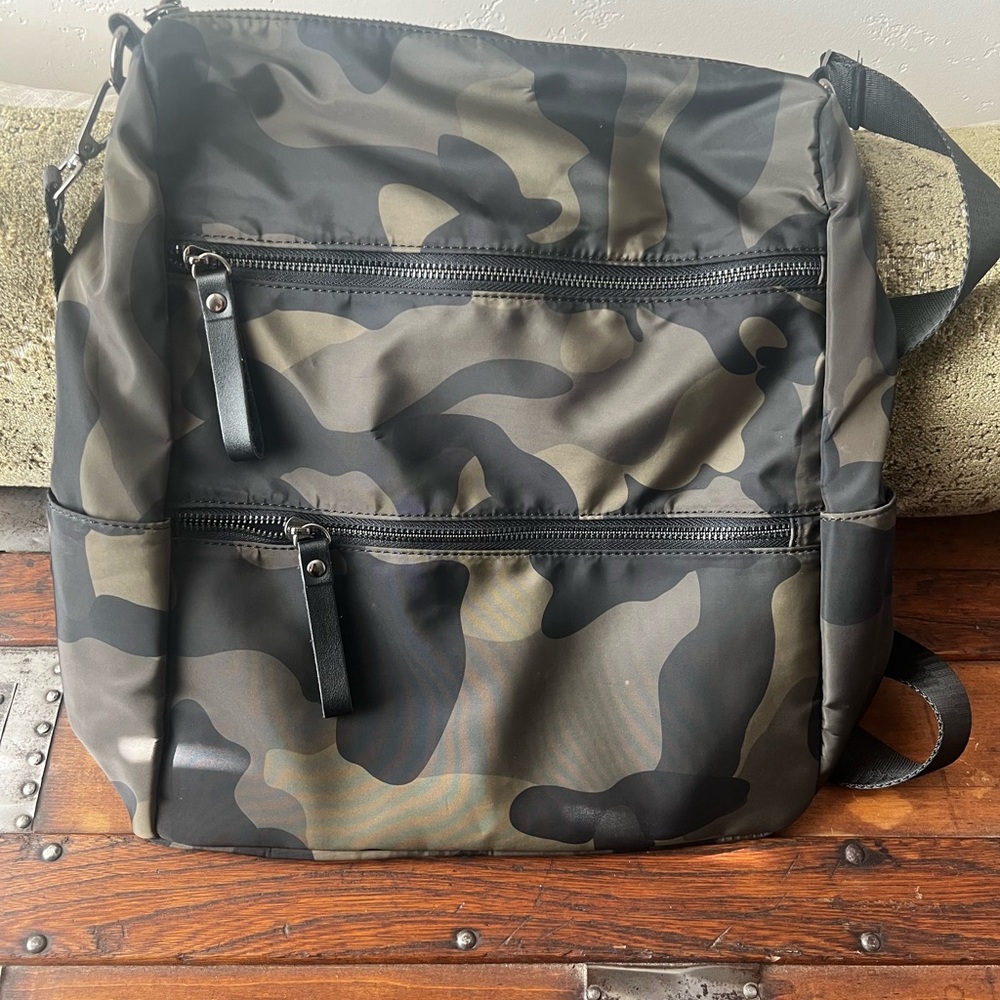 Camouflage Outdoor Backpack with Water-Resistant Material